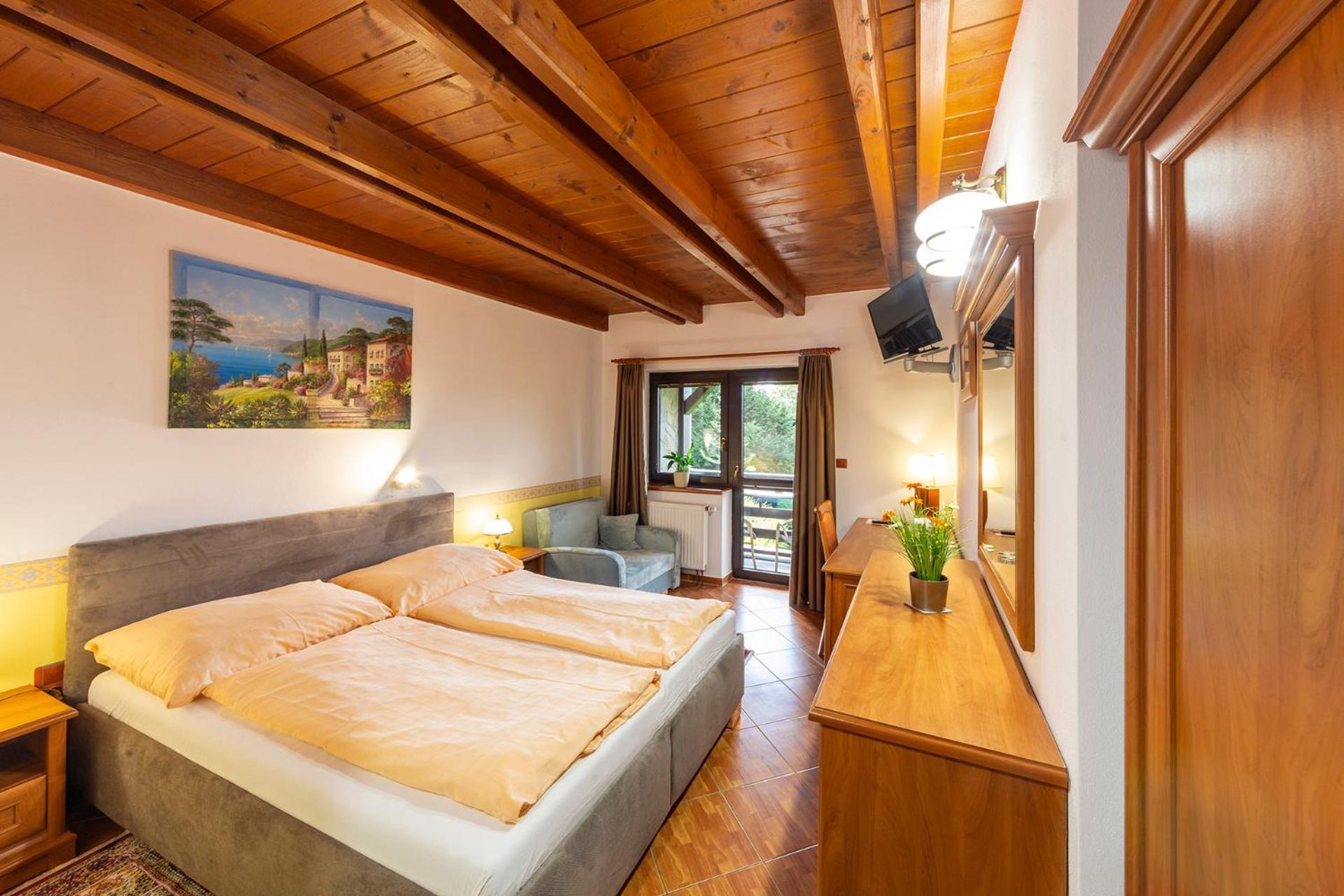 Hotel El Greco Roznov pod Radhostem Bagian luar foto